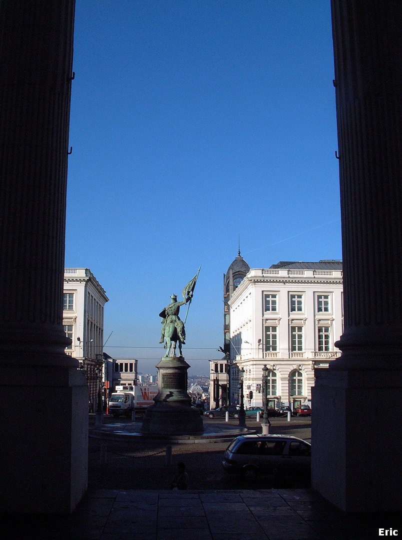 Place Royale (Vue de l'église St Jacques du Caudenberg)