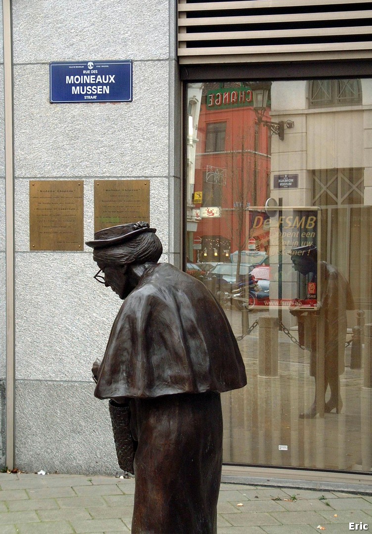 Rue des Moineaux (Madame Chapeau)