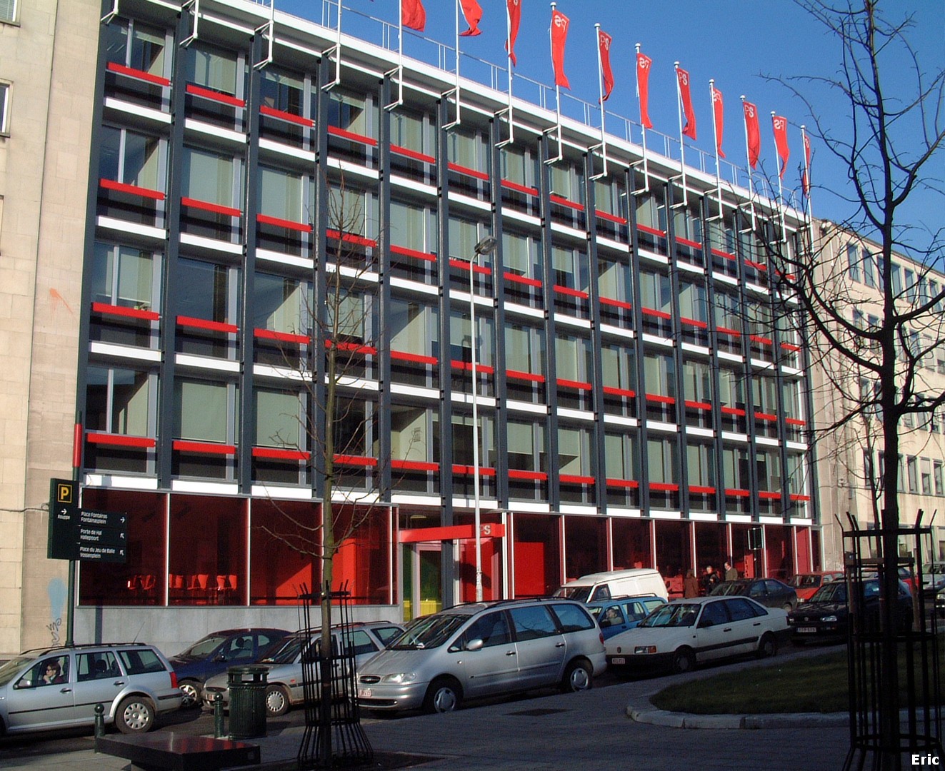 Bld de l' Empereur (Le siège du PS)