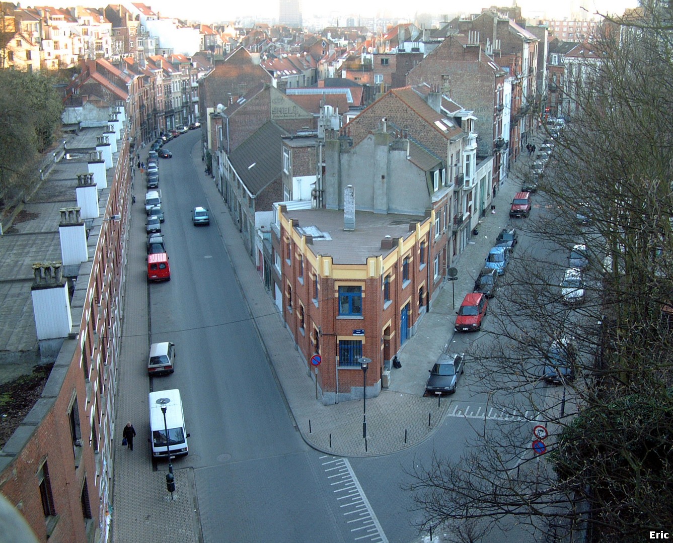 Av. de la Couronne (Vue du Pont)