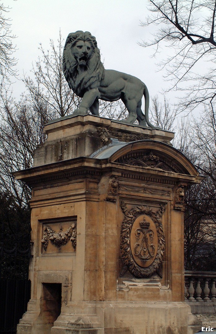 Place du Trône