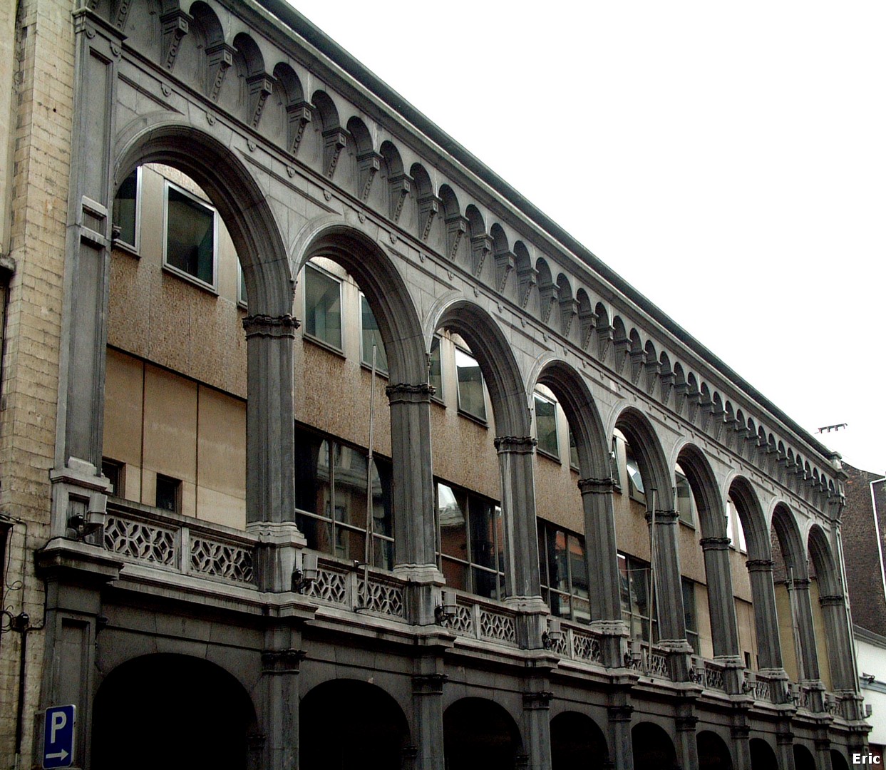Rue Duquesnoy (Salle de la Madeleine)