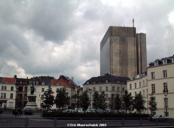 Bld Bischoffsheim (Place des Barricades)