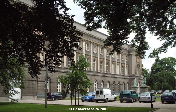 Palais des Acad�mies