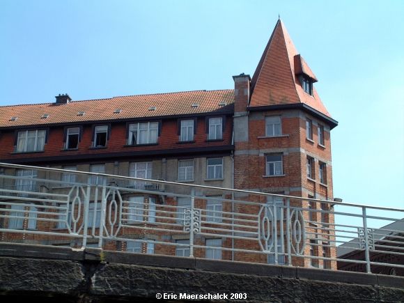 Le Canal (Bld de Nieuport)