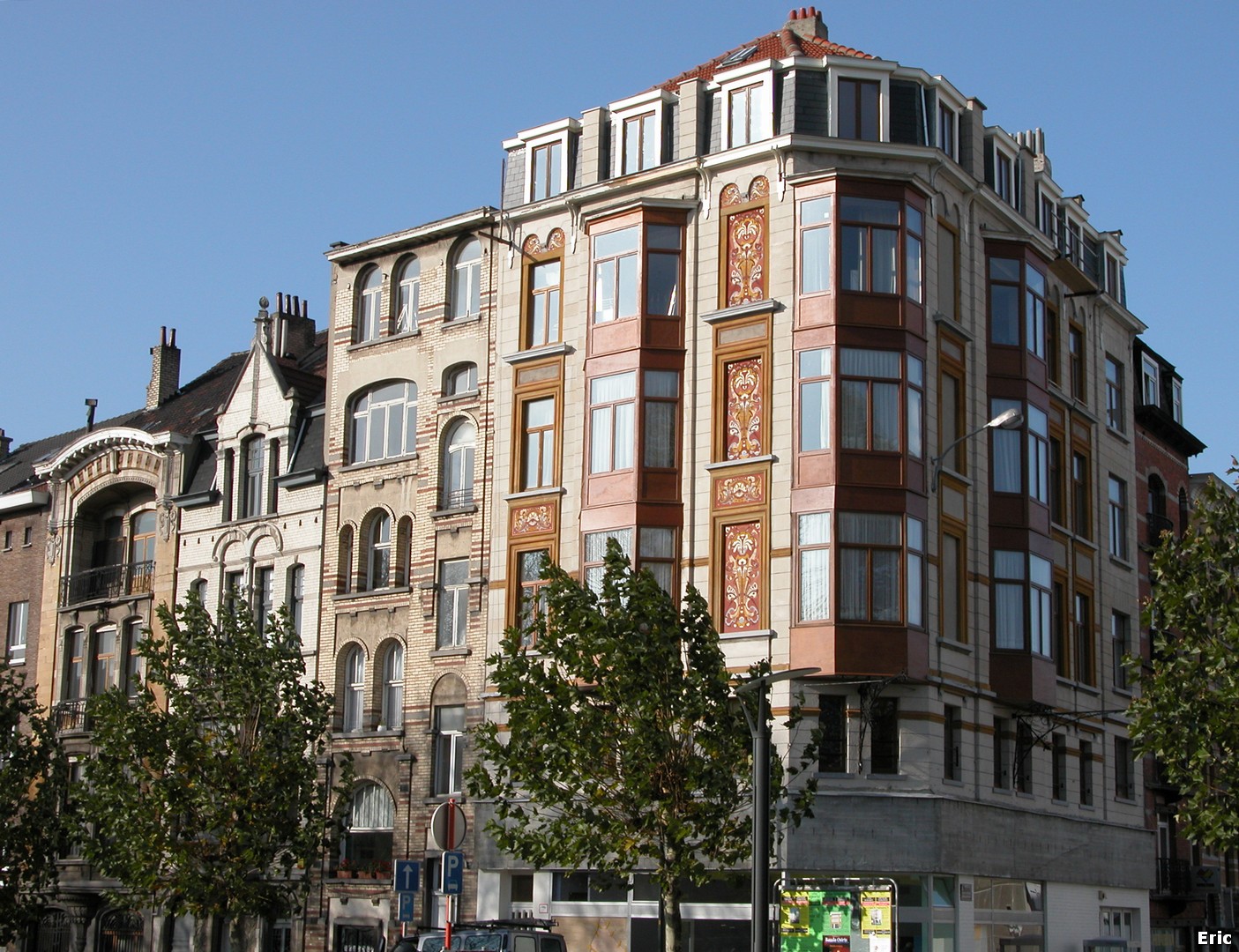 Avenue Louis Bertrand