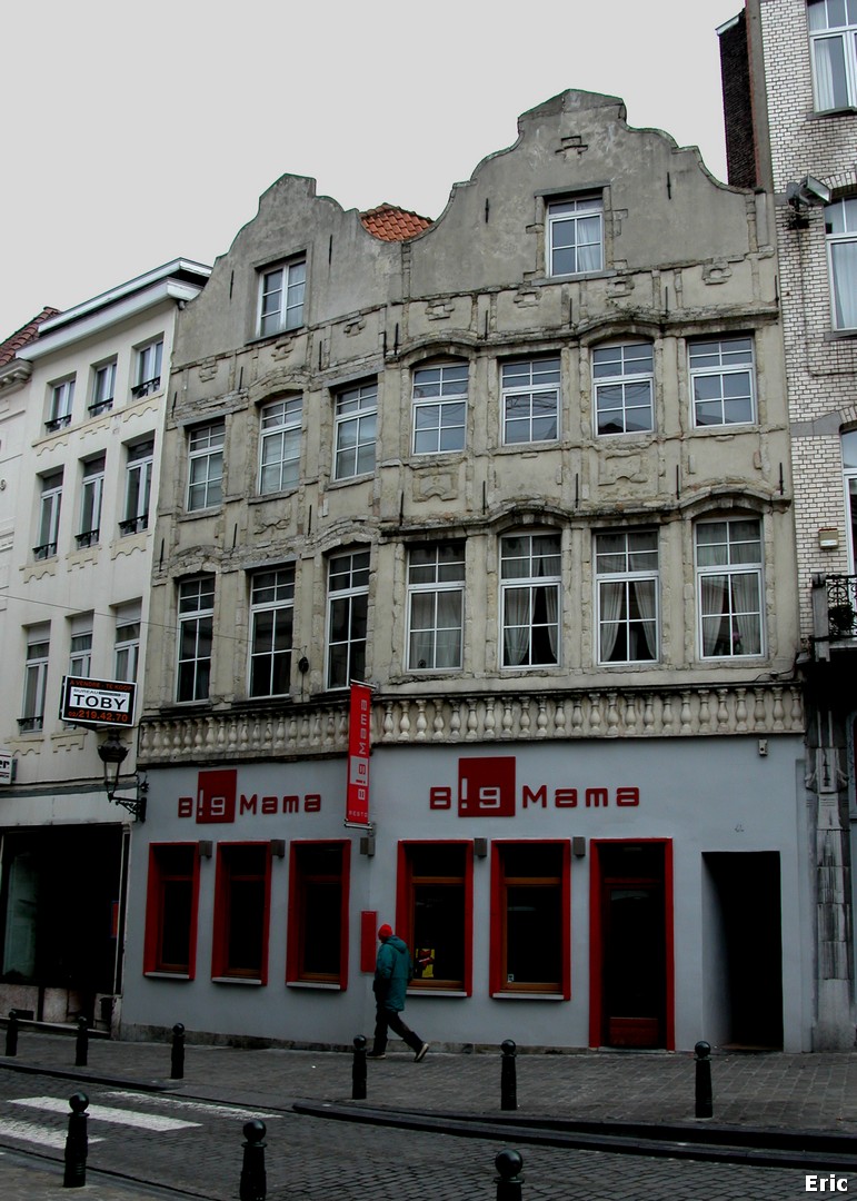 Place de la Vieille Halle aux Bls