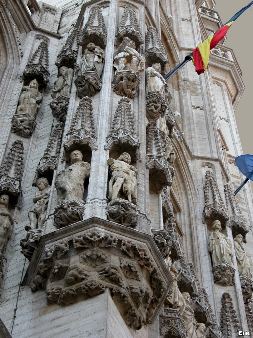  Hotel de Ville